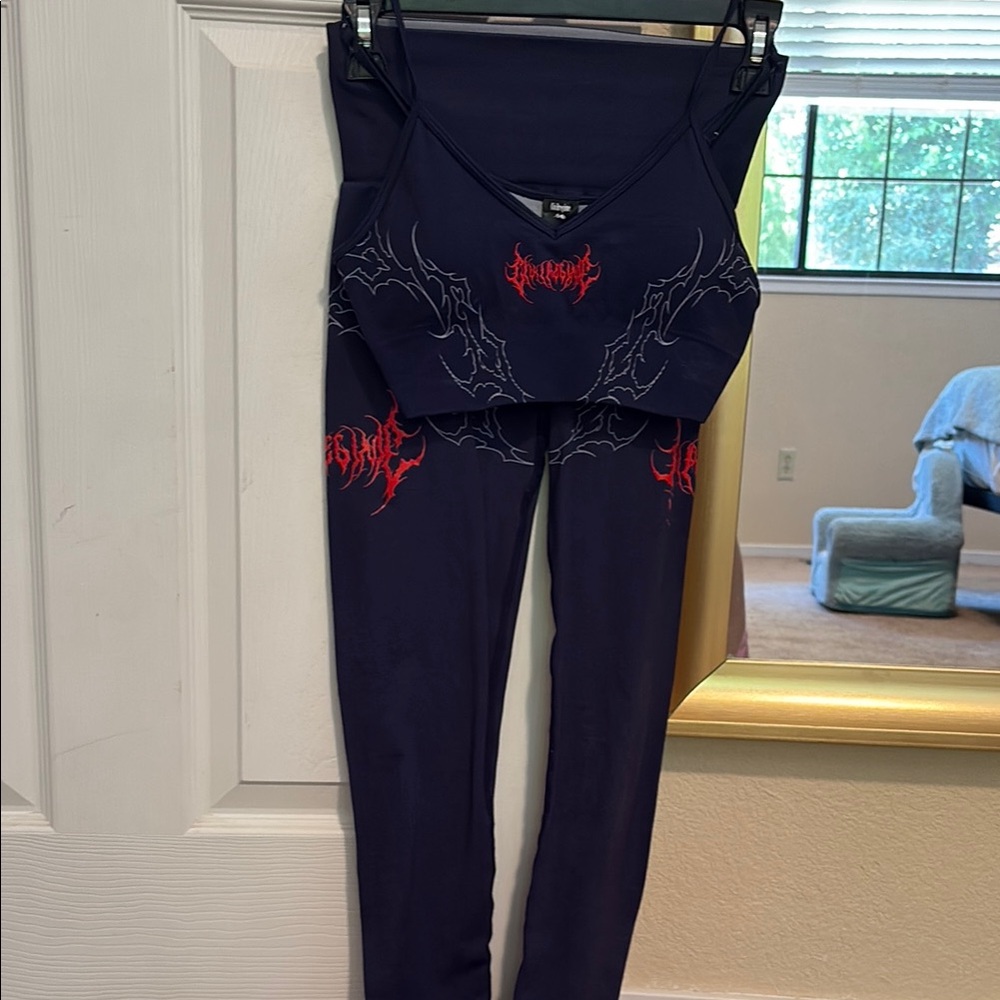 Dark Blue and Red Leggings with Modern Fit